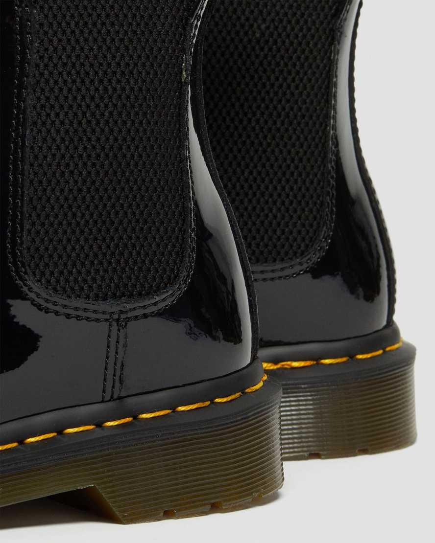 Černé dámské lakované boty dr. martens 2976 chelsea