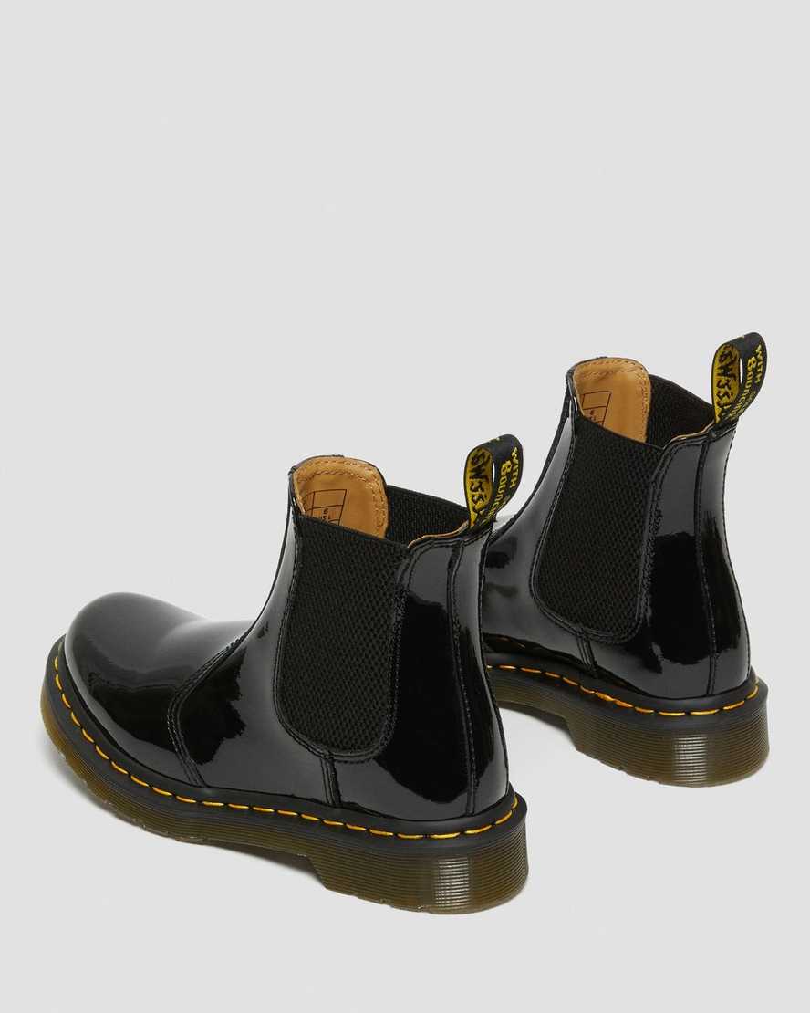 Černé dámské lakované boty dr. martens 2976 chelsea