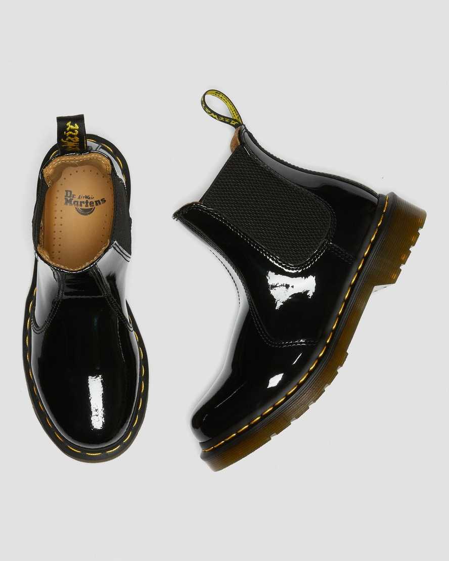 Černé dámské lakované boty dr. martens 2976 chelsea