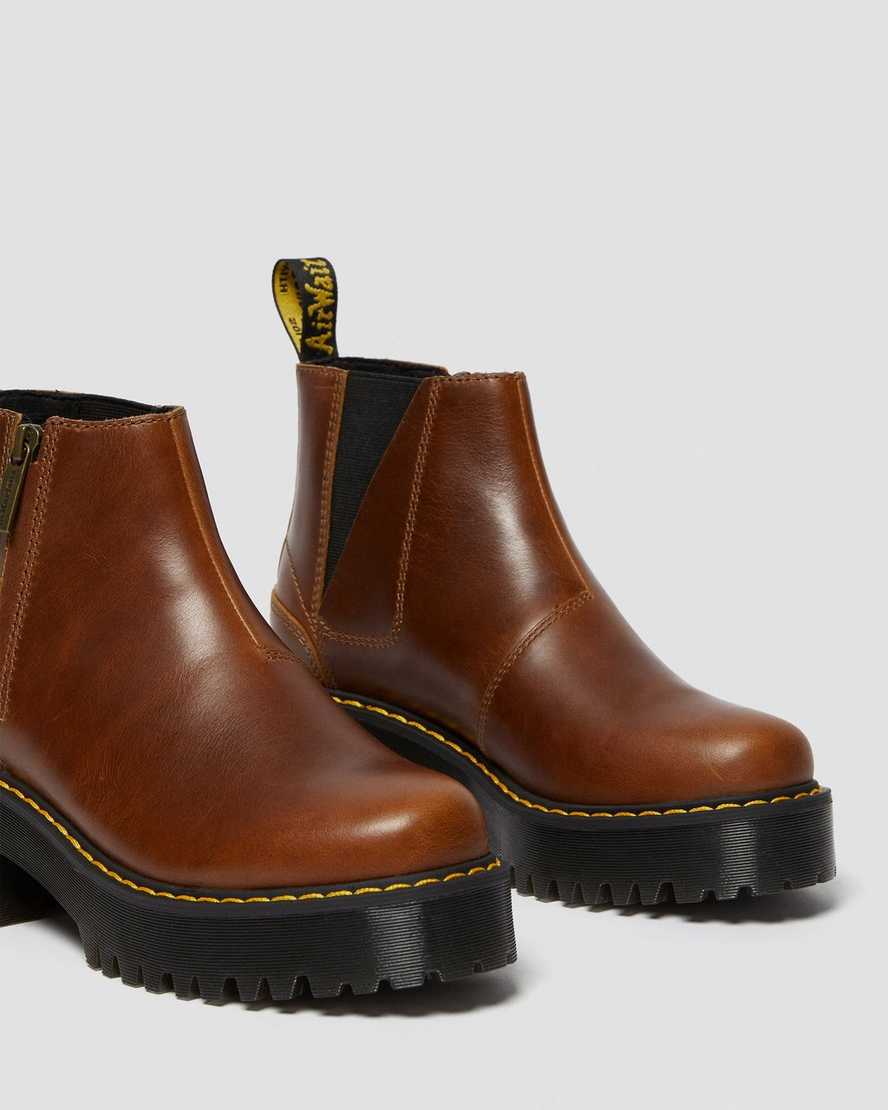hnědé dámské chelsea boty dr. martens rometty ii
