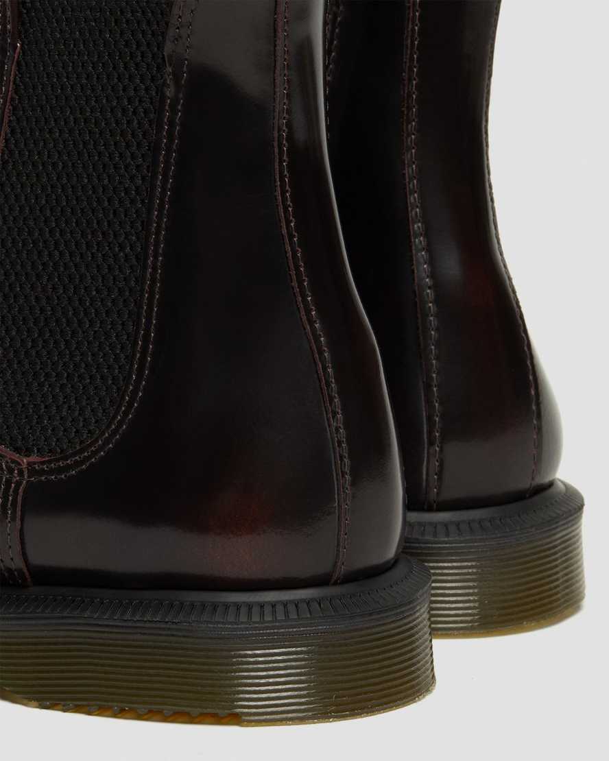 dámské chelsea boty dr. martens flora arcadia v červené barvě