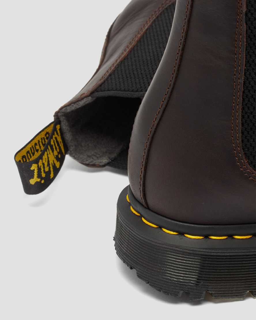tmavě hnědé dámské chelsea boty dr. martens 2976 dms wintergrip