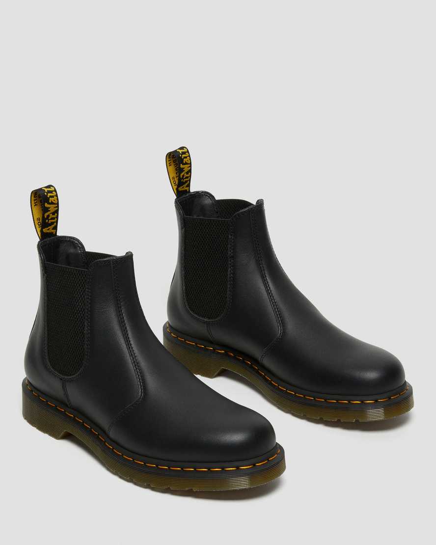 Černé dámské boty dr. martens 2976 nappa chelsea