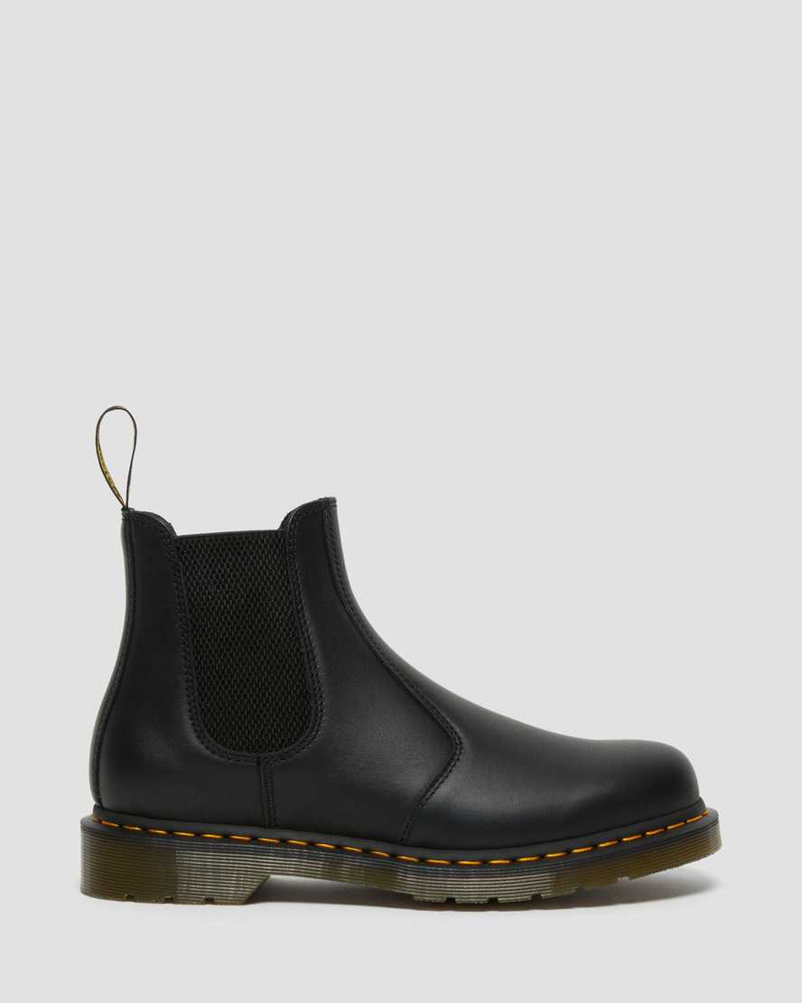 Černé dámské boty dr. martens 2976 nappa chelsea