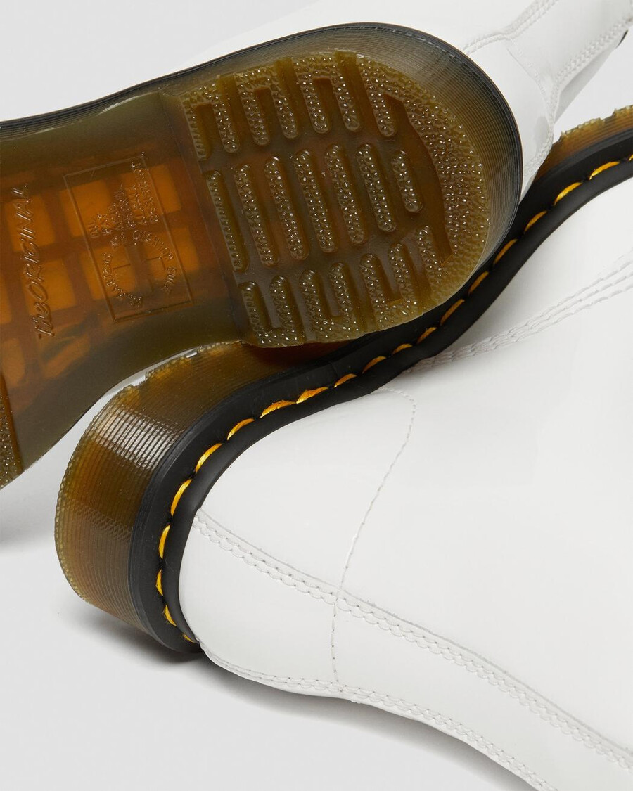 bílé dámské šněrovací boty dr. martens 1460 patent