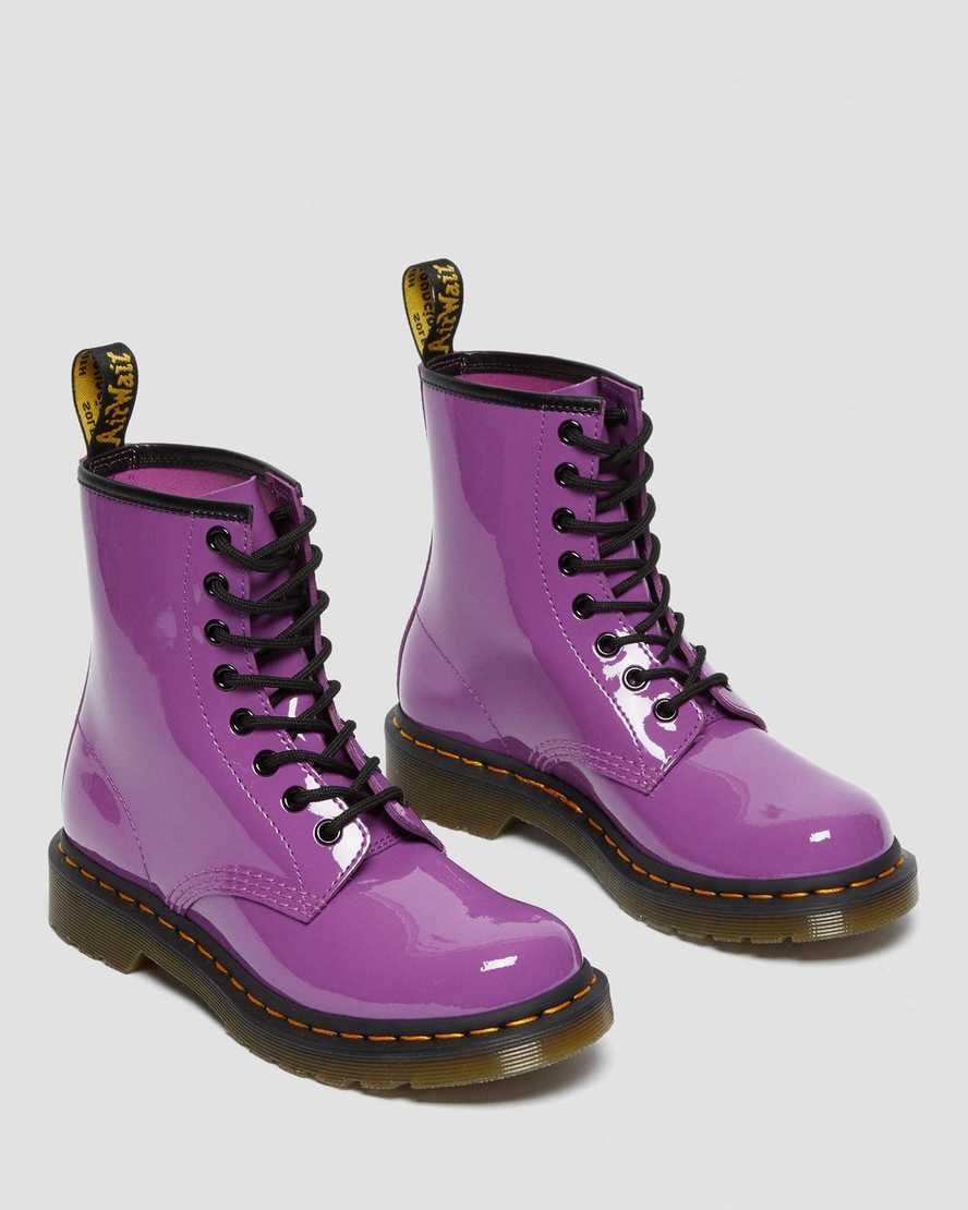 fialové dámské šněrovací boty dr. martens 1460 patent