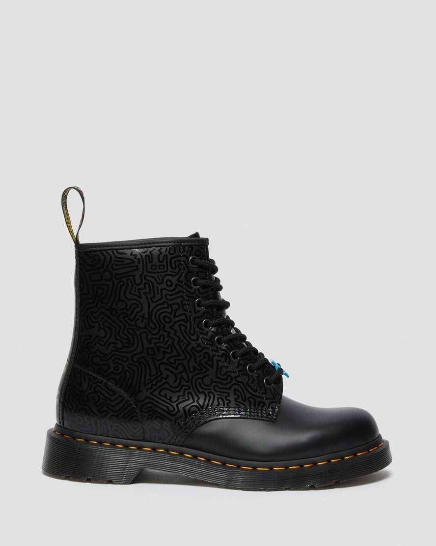 Černé dámské šněrovací boty dr. martens keith haring 1460 smooth
