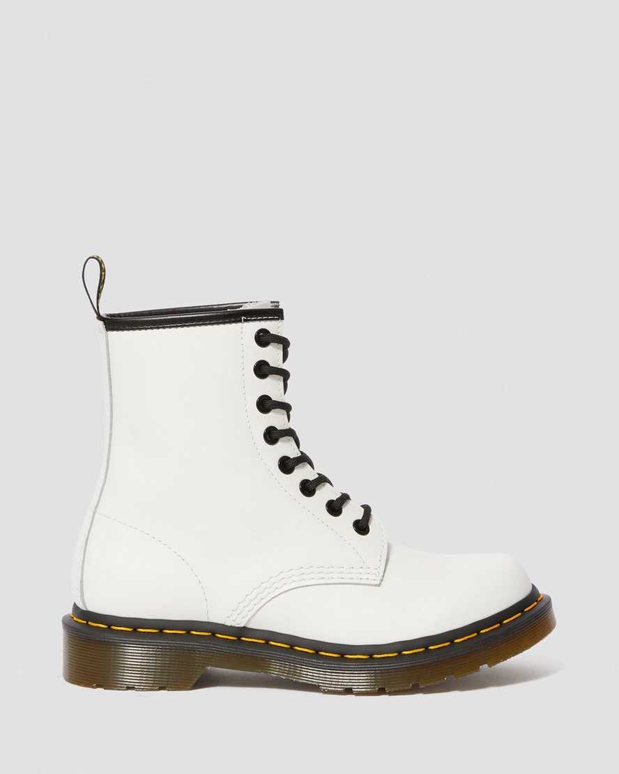 bílé dámské šněrovací boty dr. martens 1460 smooth