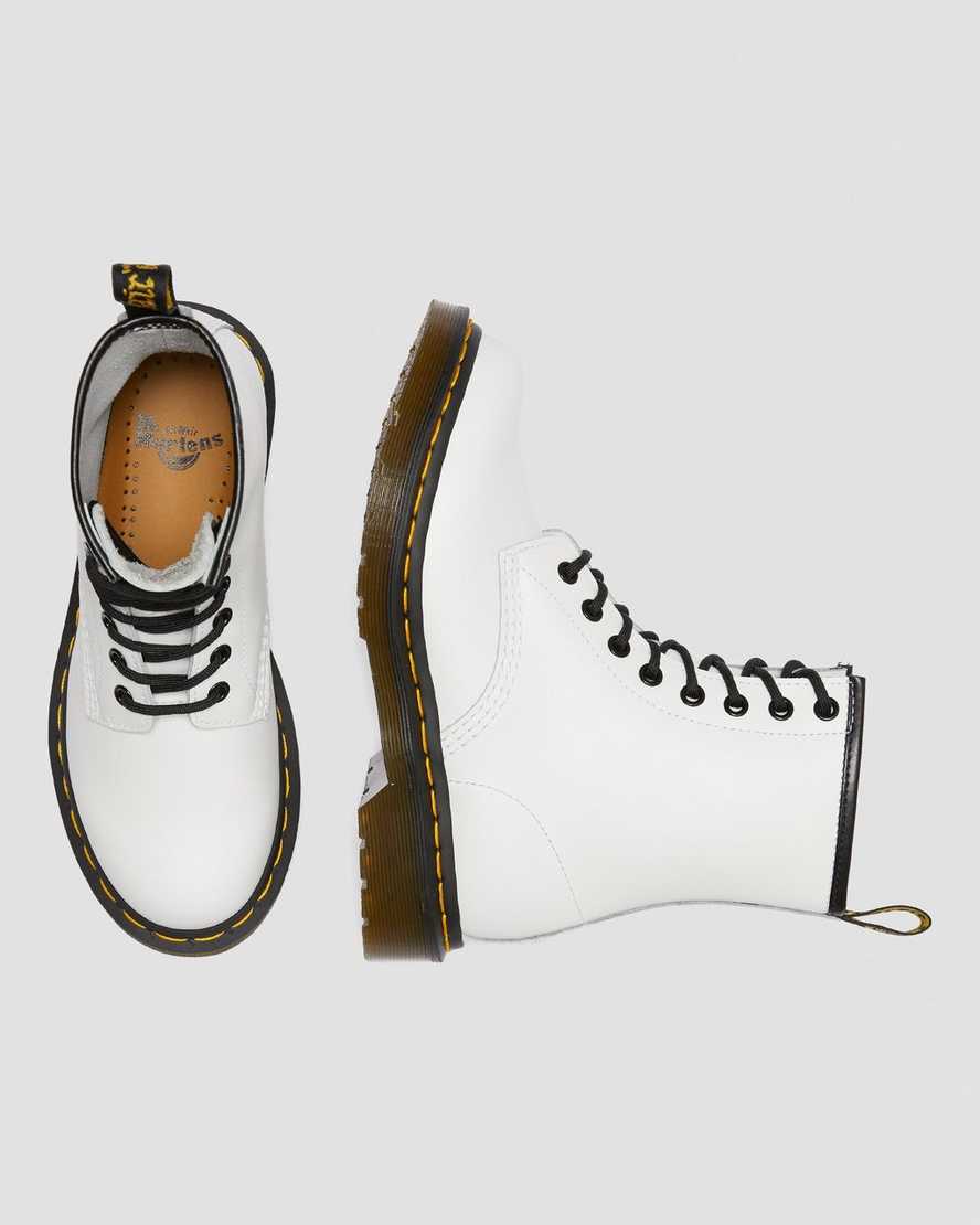 bílé dámské šněrovací boty dr. martens 1460 smooth