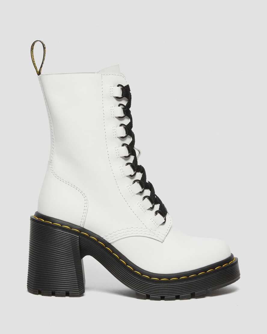 bílé dámské šněrovací boty dr. martens chesney na rozšířeném podpatku