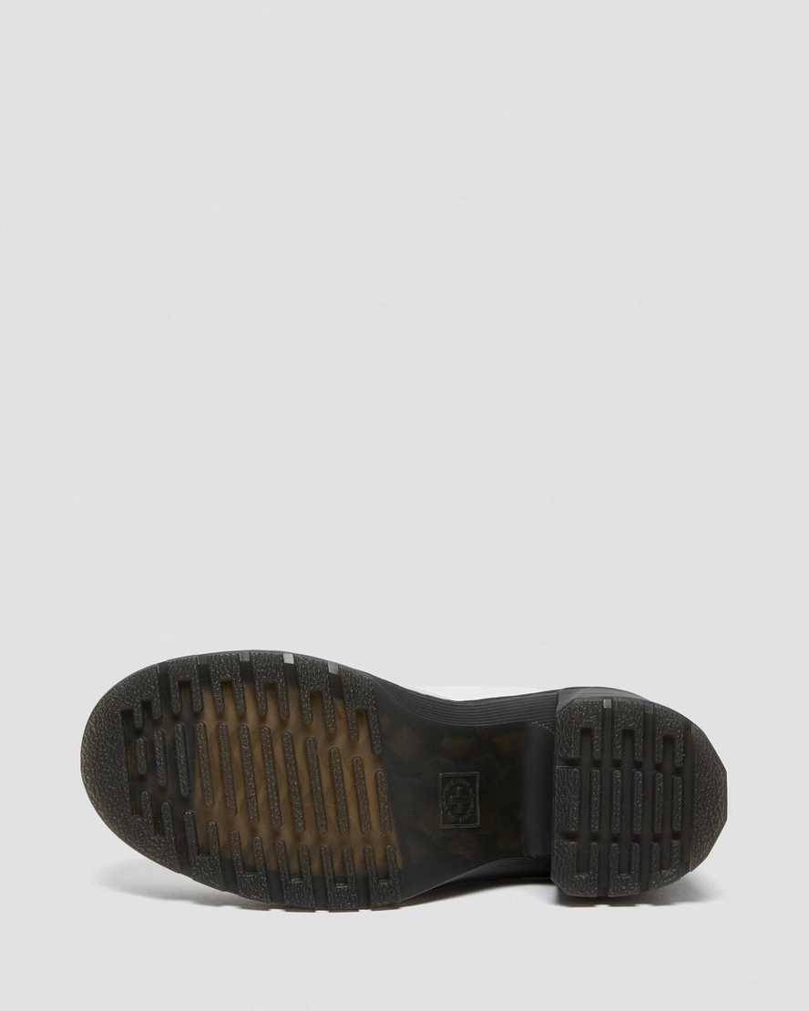 bílé dámské šněrovací boty dr. martens chesney na rozšířeném podpatku