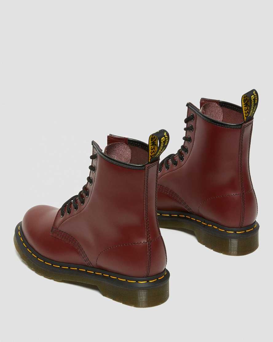 Červené dámské šněrovací boty dr. martens 1460 smooth