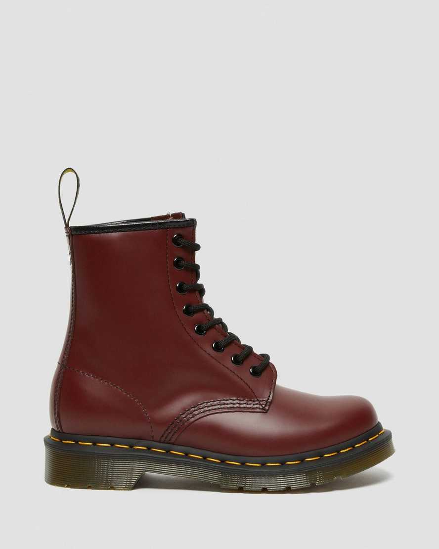 Červené dámské šněrovací boty dr. martens 1460 smooth