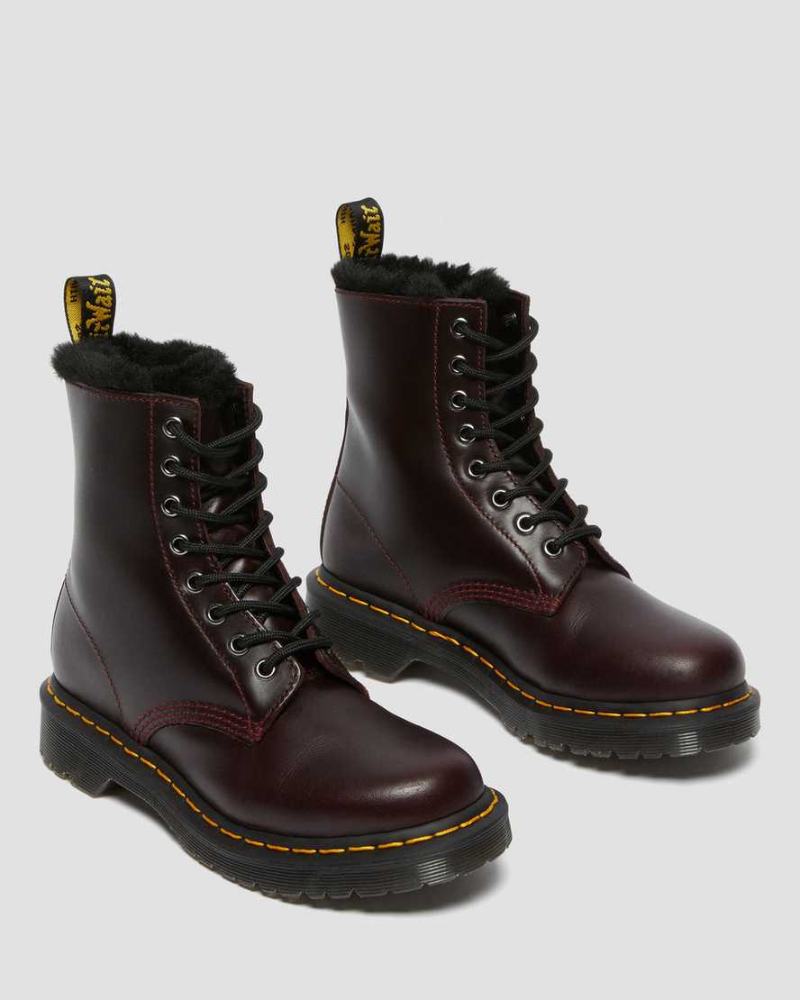 vínové dámské šněrovací boty dr. martens 1460 serena s umělou kožešinou