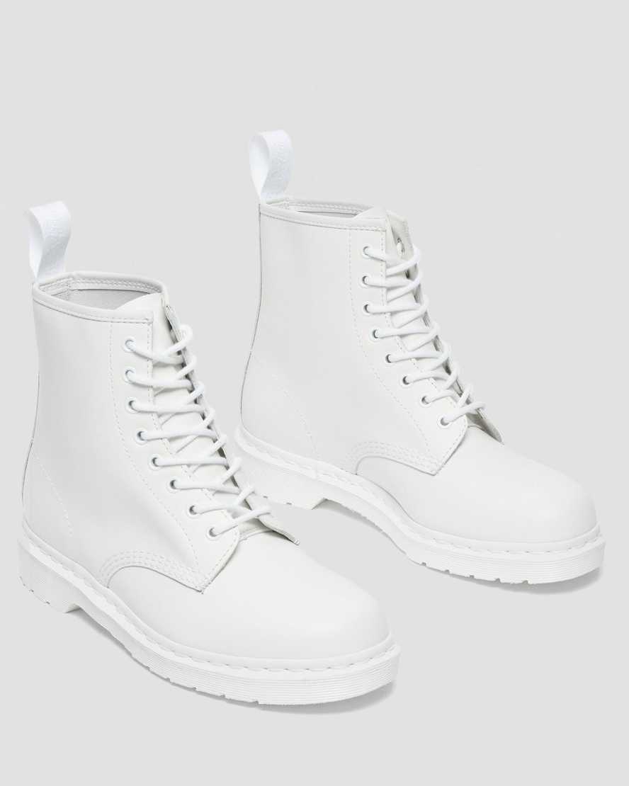 bílé dámské šněrovací boty dr. martens 1460 mono smooth