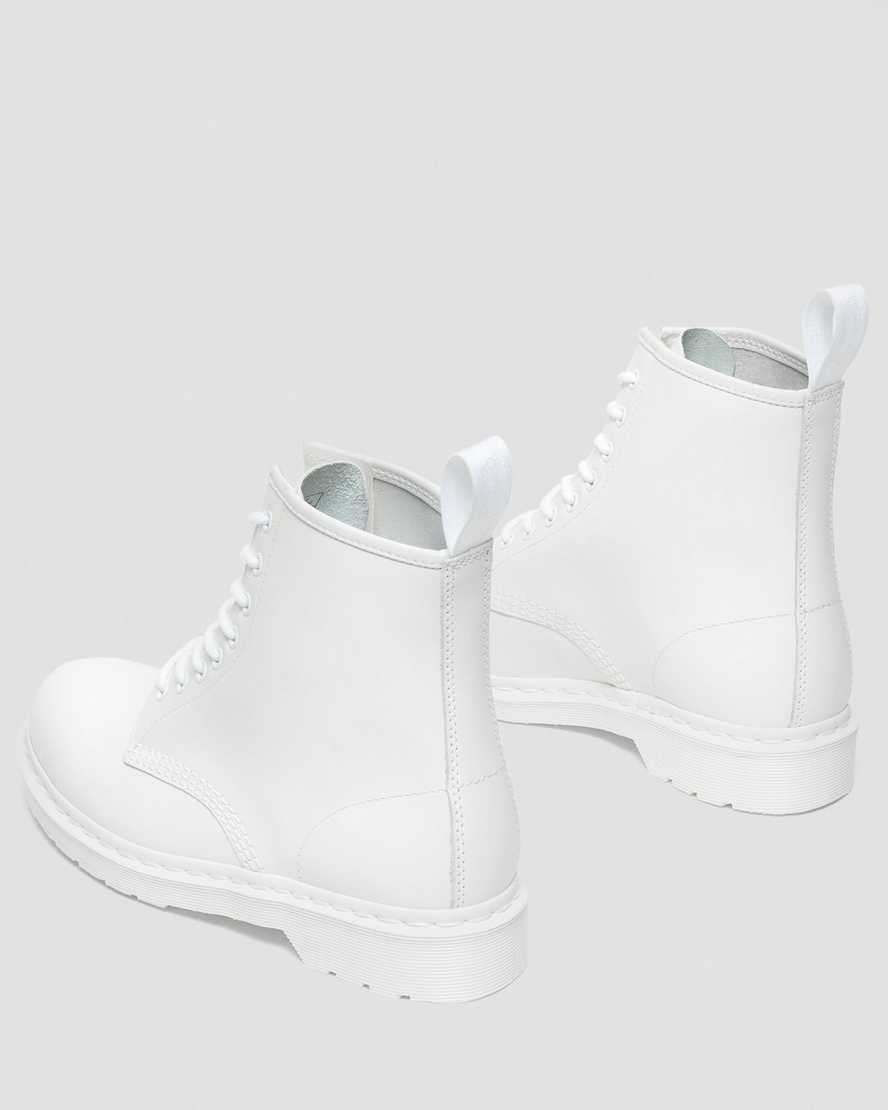 bílé dámské šněrovací boty dr. martens 1460 mono smooth
