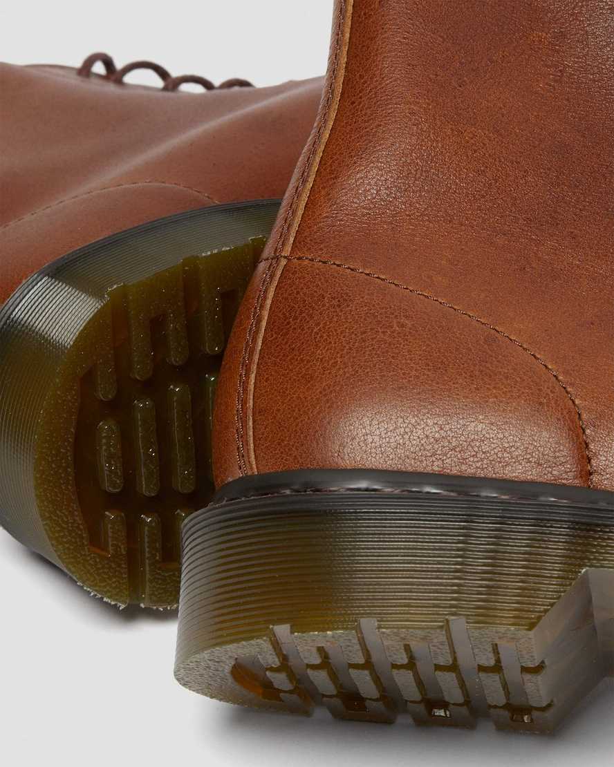 hnědé dámské šněrovací boty dr. martens 1460 pascal