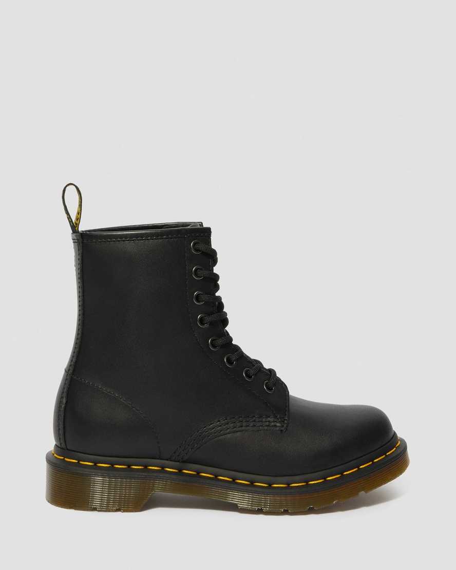 Černé dámské šněrovací boty dr. martens 1460 nappa