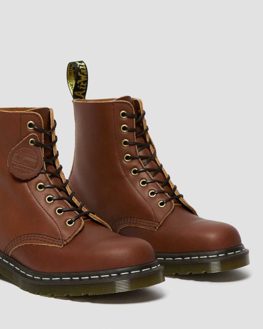 hnědé dámské šněrovací boty dr. martens 1460 veg tan