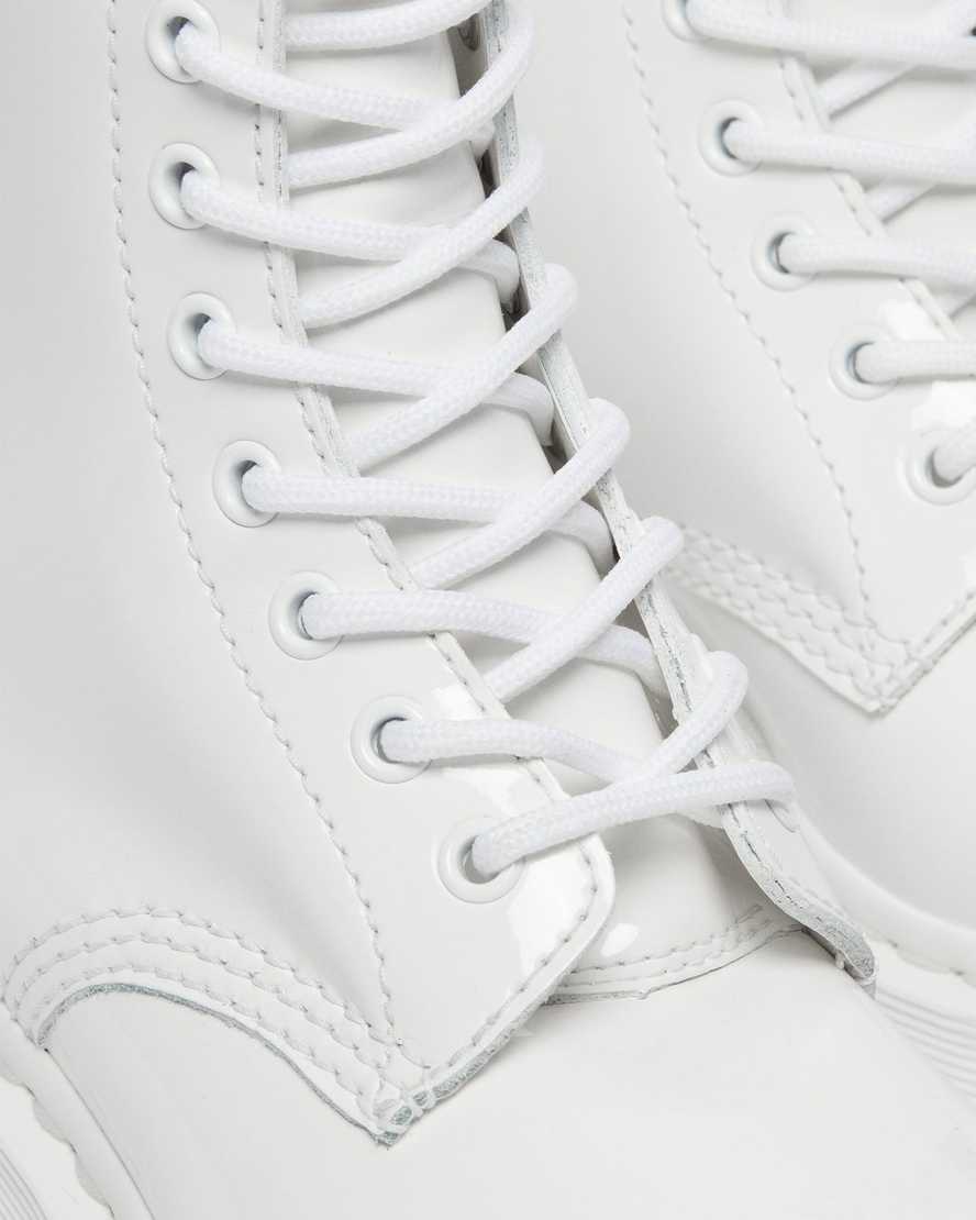 bílé dámské šněrovací boty dr. martens 1460 mono patent