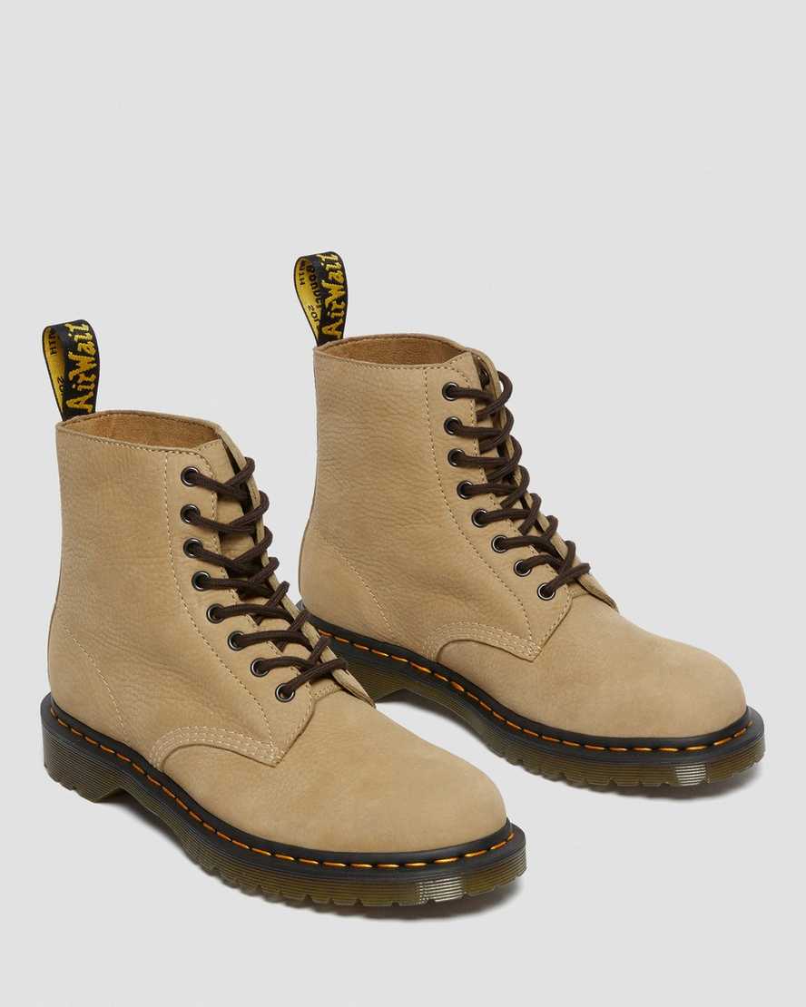 hnědé dámské šněrovací boty dr. martens 1460 pascal