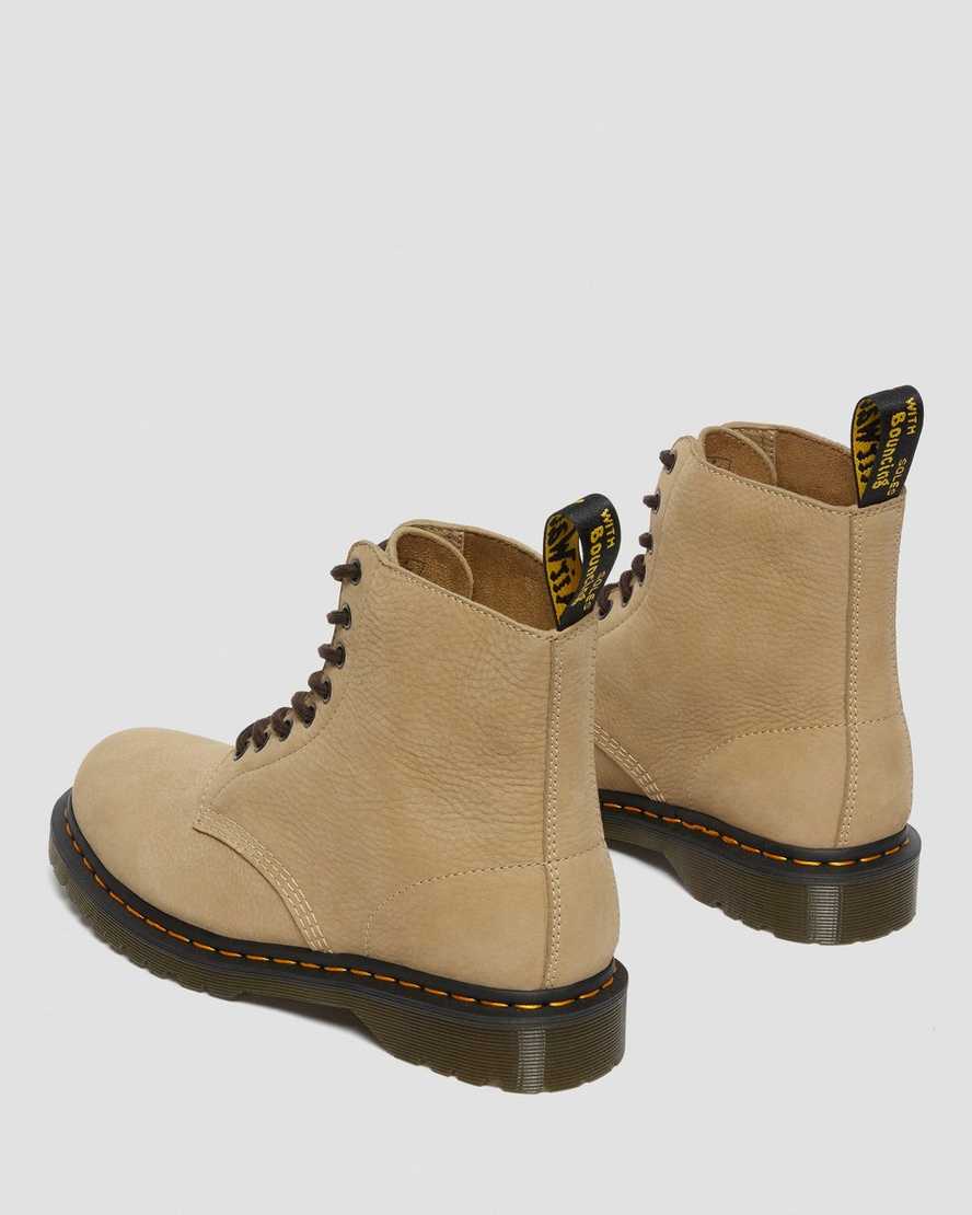 hnědé dámské šněrovací boty dr. martens 1460 pascal