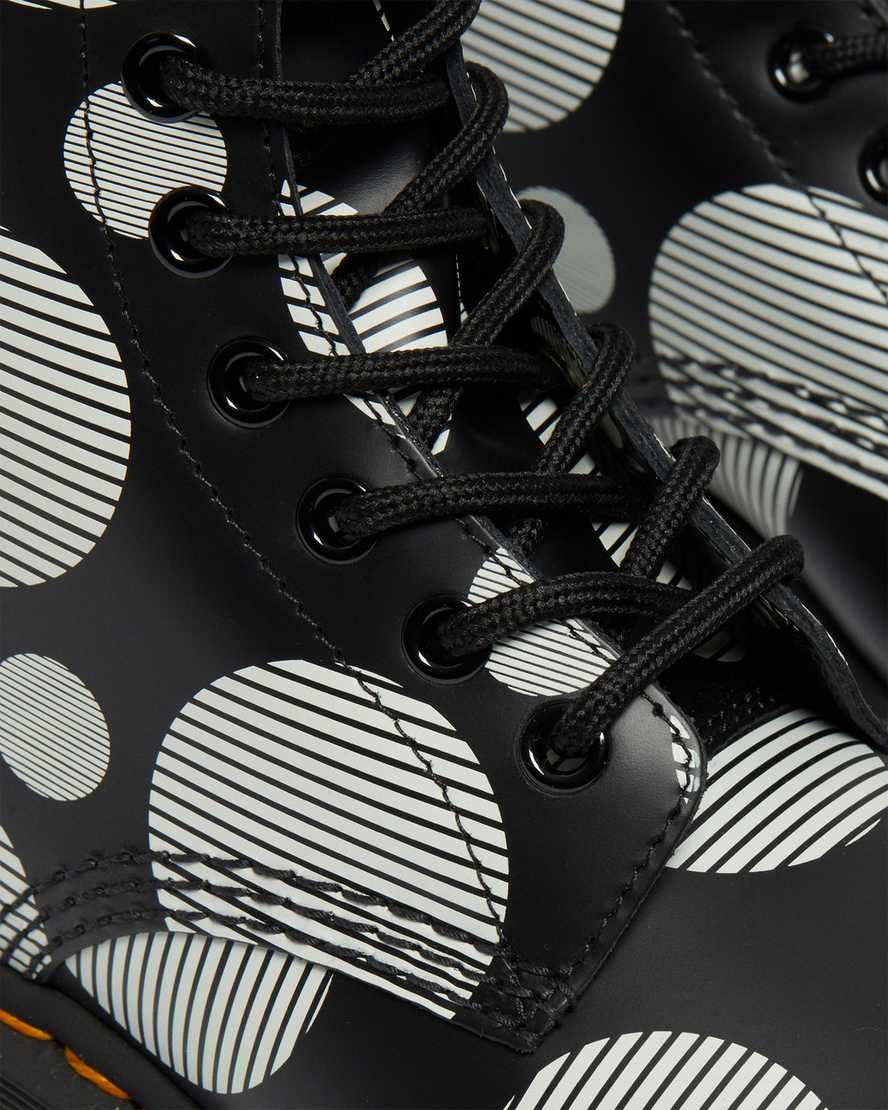Černé dámské šněrovací boty dr. martens 1460 polka dot smooth
