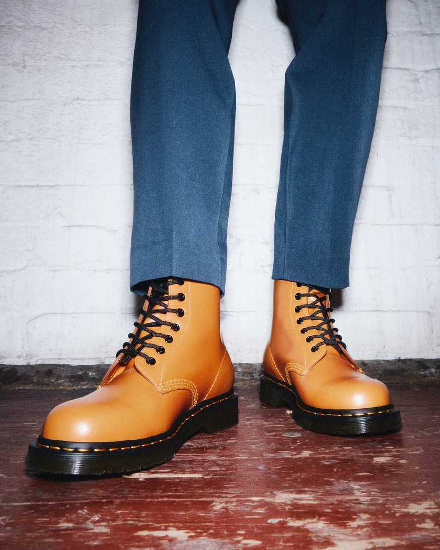 oranžové dámské šněrovací boty dr. martens 1460 smooth