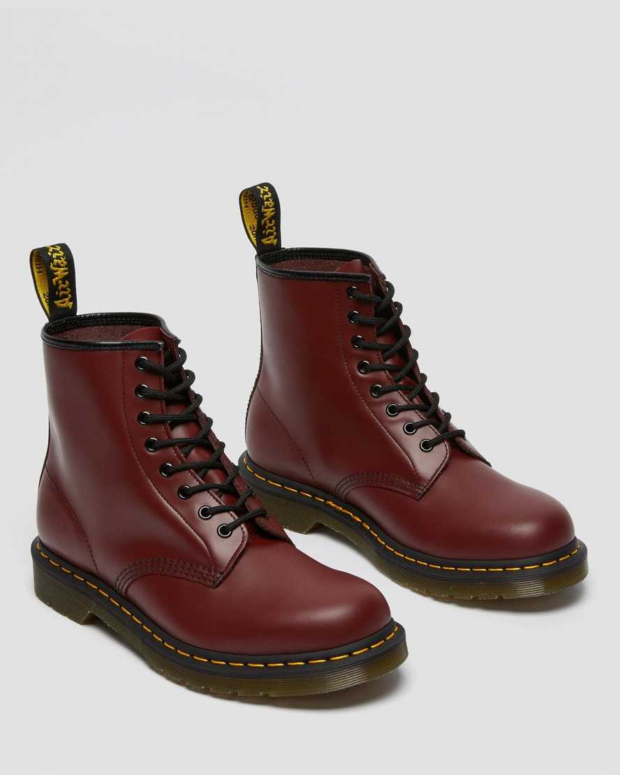 Červené dámské šněrovací boty dr. martens 1460 smooth