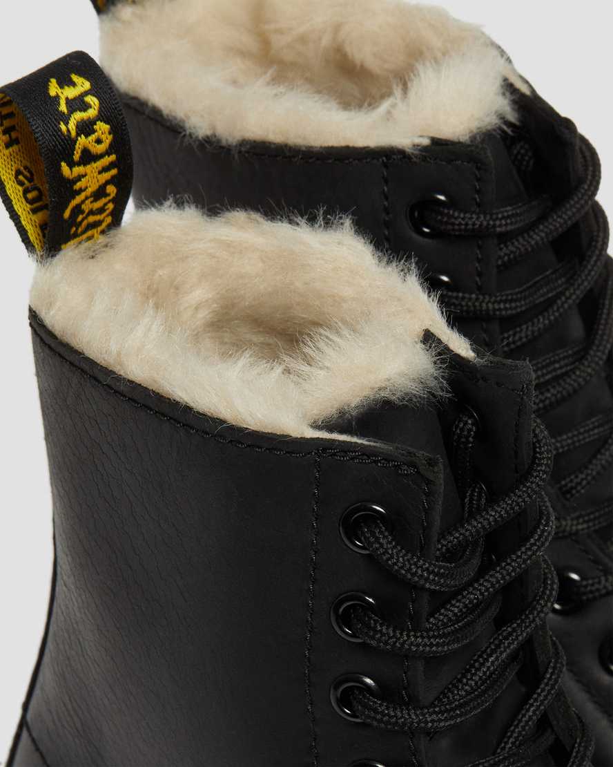 Černé dámské šněrovací boty dr. martens 1460 s podšívkou z umělé kožešiny