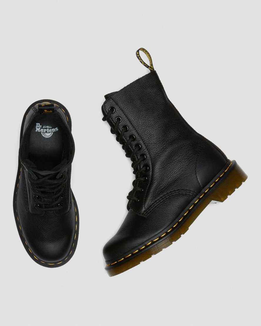Černé dámské boty dr. martens 1490 virginia do poloviny lýtek