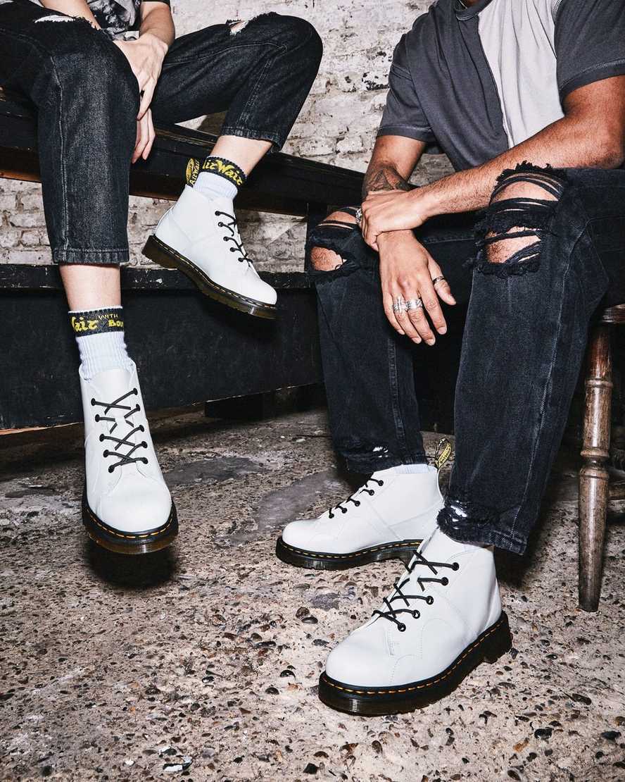 bílé dámské boty dr. martens church smooth monkey