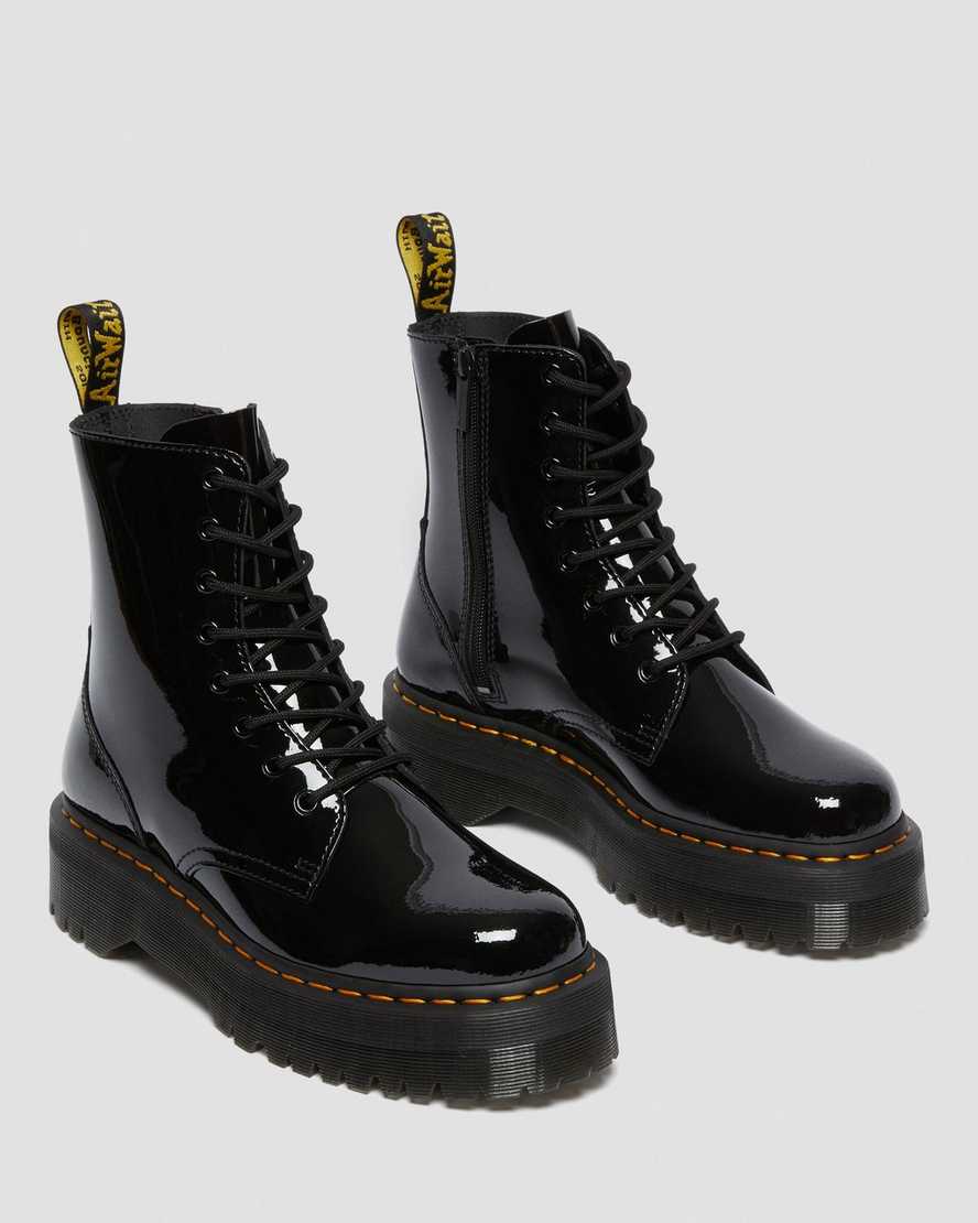 Černé dámské boty na platformě dr. martens jadon patent
