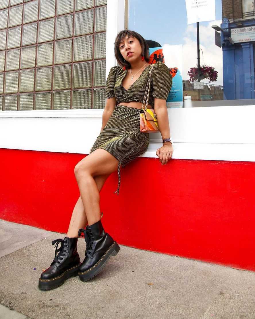 Černé dámské boty na platformě dr. martens molly