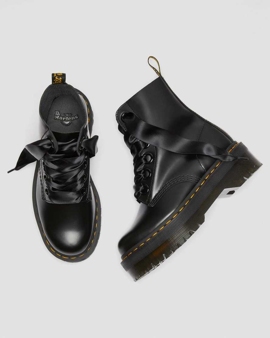 Černé dámské boty na platformě dr. martens molly