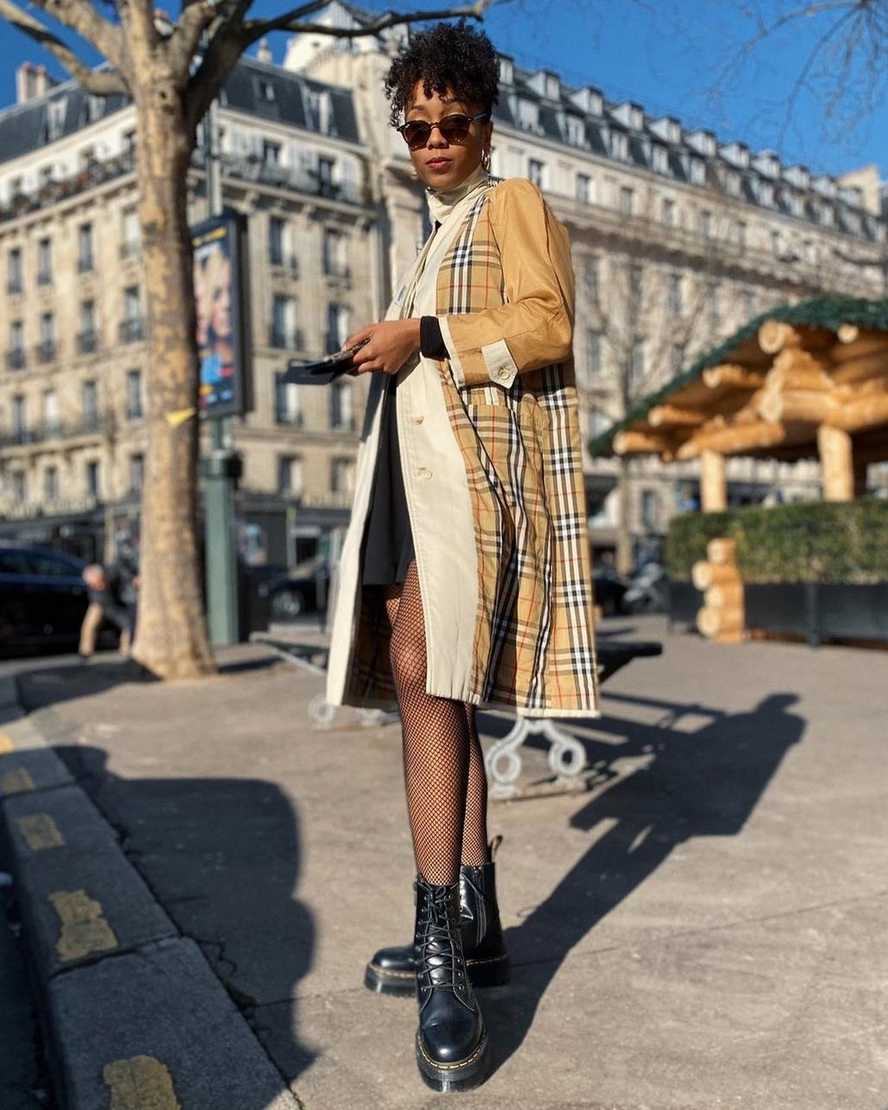 Černé dámské boty na platformě dr. martens jadon smooth