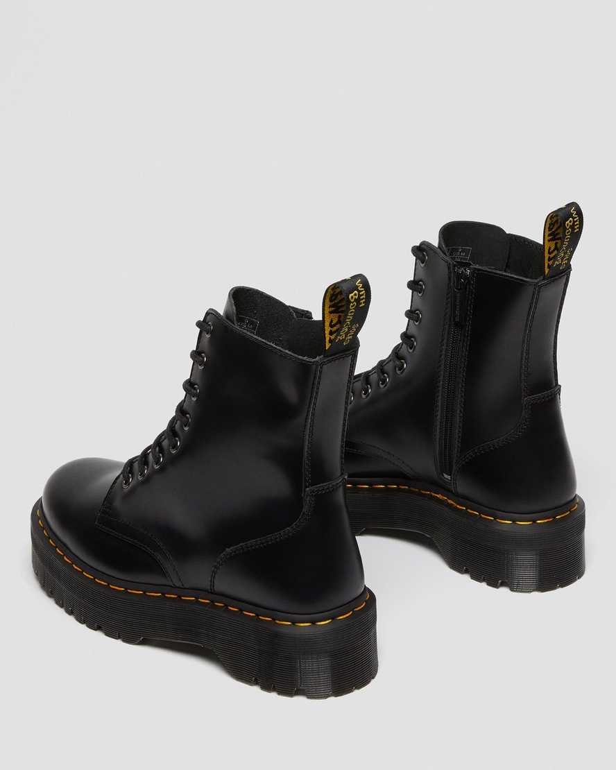 Černé dámské boty na platformě dr. martens jadon smooth