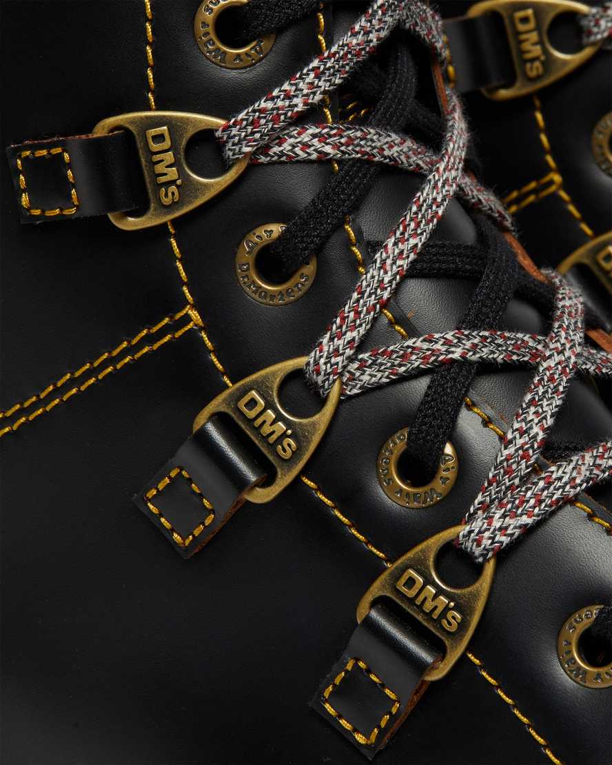 Černé dámské boty na platformě dr. martens collier s dvojitým šněrováním