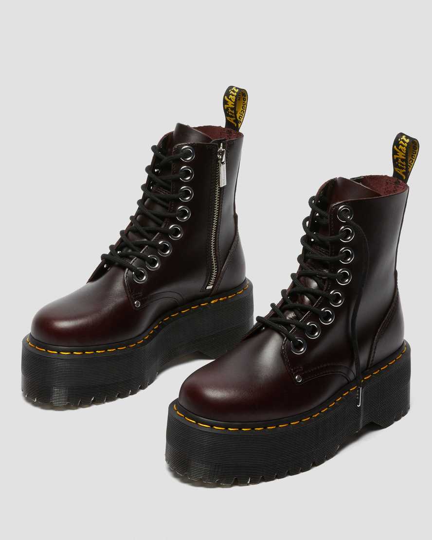 vínové dámské boty na platformě dr. martens jadon max