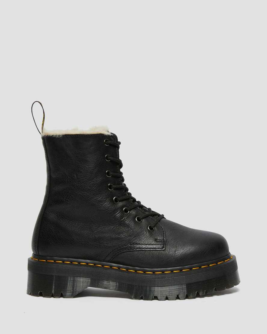 Černé dámské boty na platformě dr. martens jadon s podšívkou z umělé kožešiny