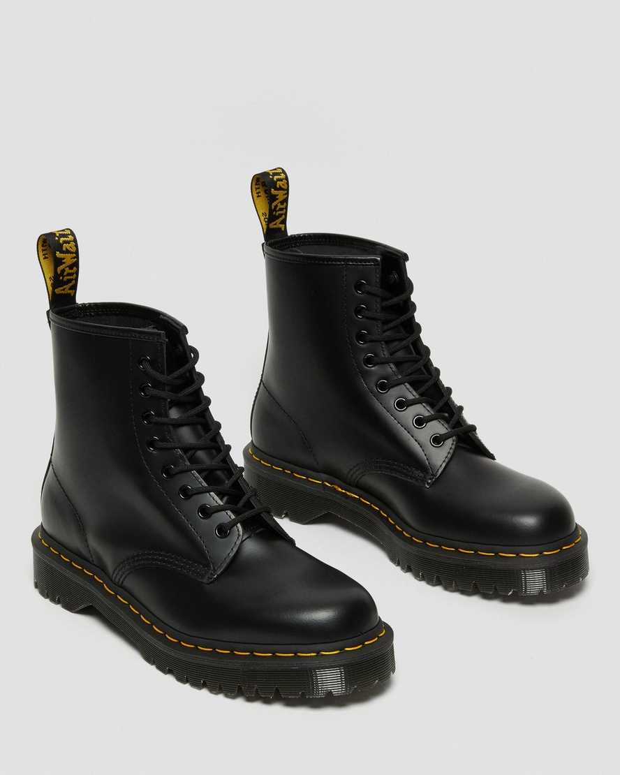 Černé dámské boty na platformě dr. martens 1460 bex smooth