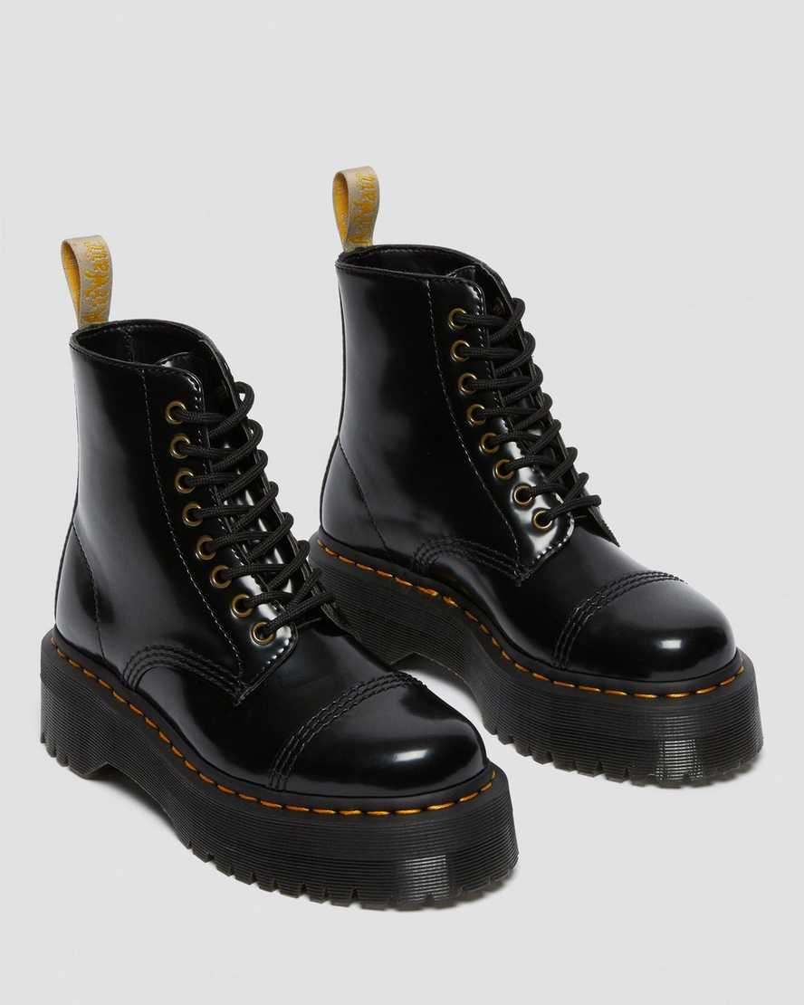Černé dámské boty na platformě dr. martens sinclair