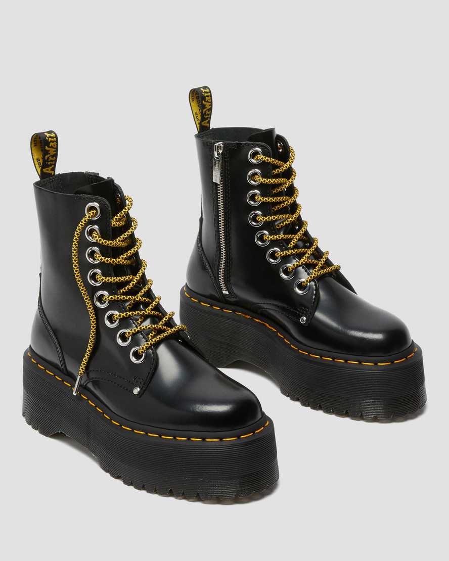 Černé dámské boty na platformě dr. martens jadon max