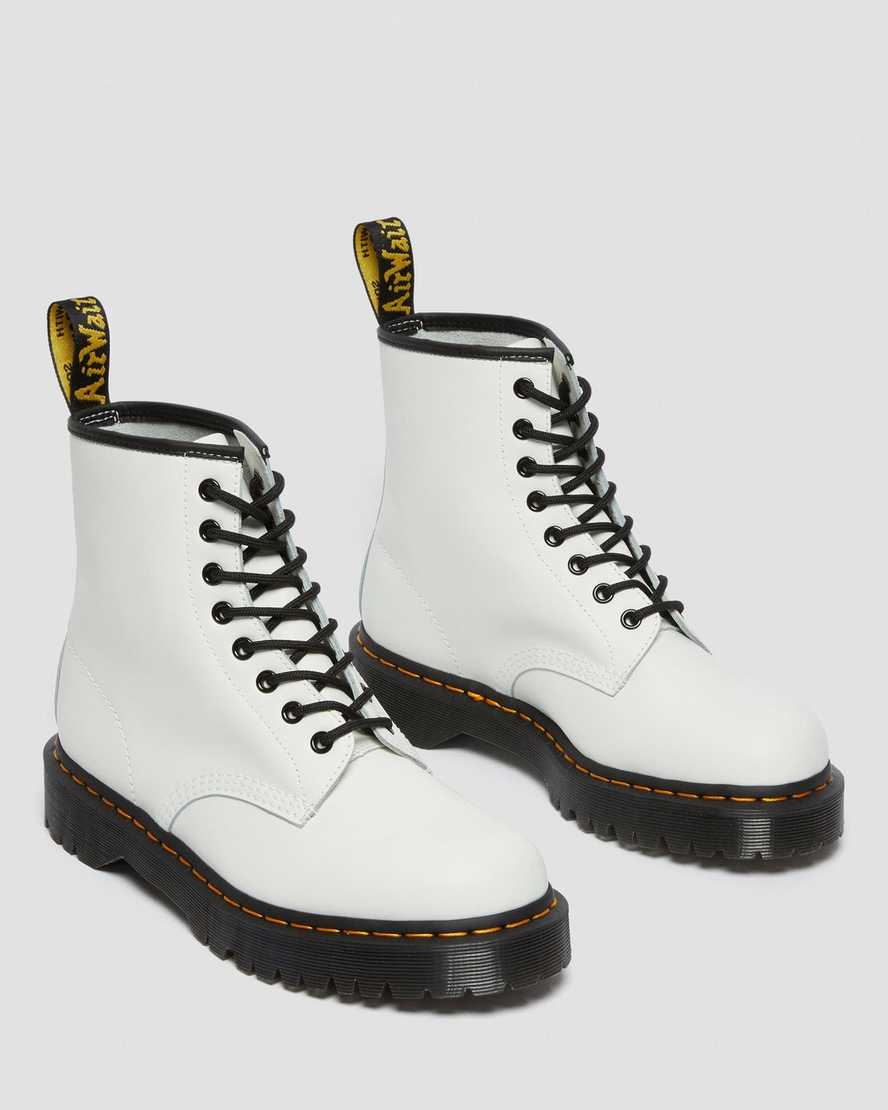 bílé dámské boty na platformě dr. martens 1460 bex smooth