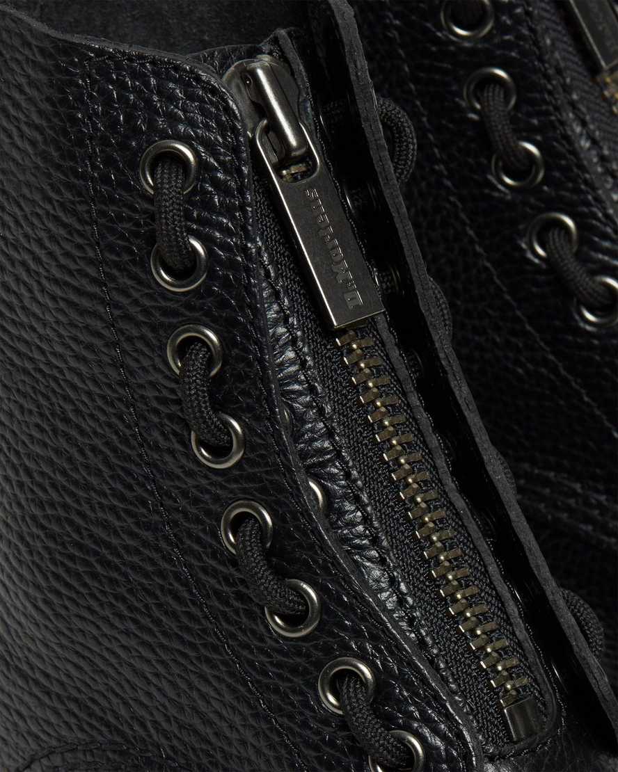 Černé dámské boty na platformě dr. martens sinclair