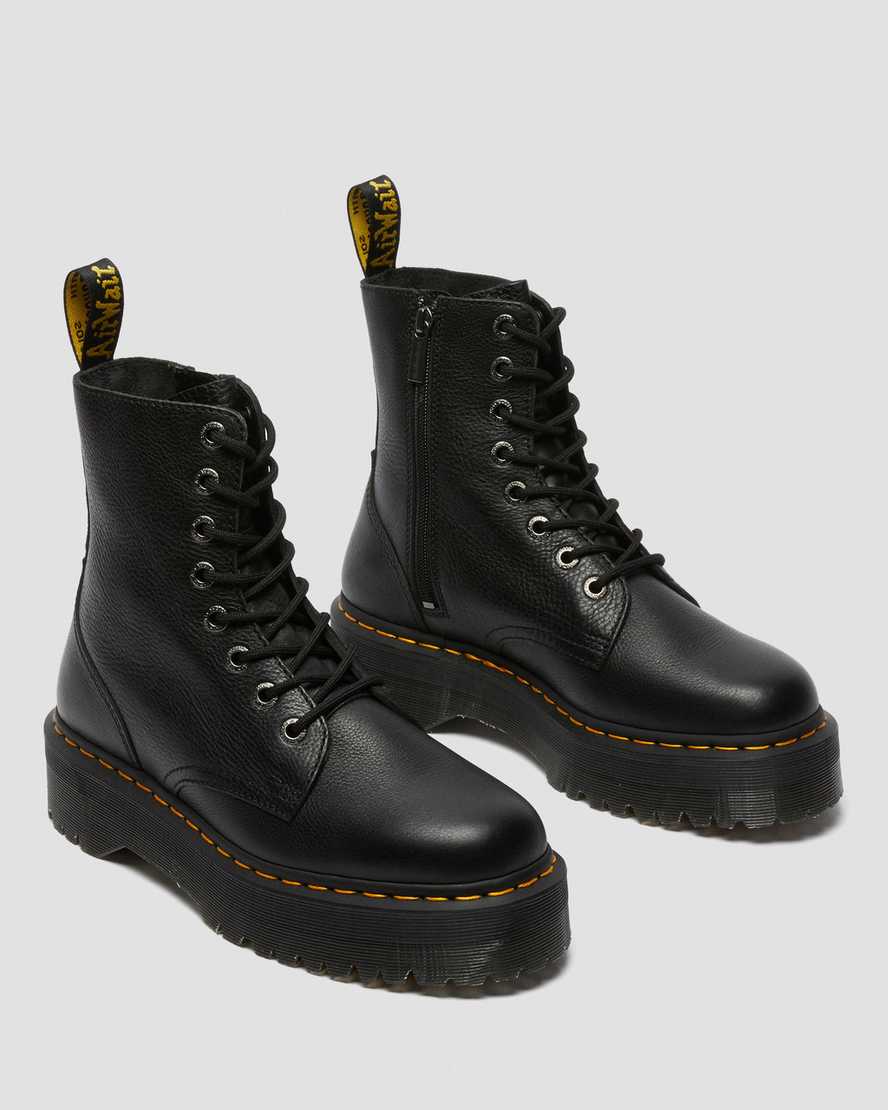Černé dámské boty na platformě dr. martens jadon pisa