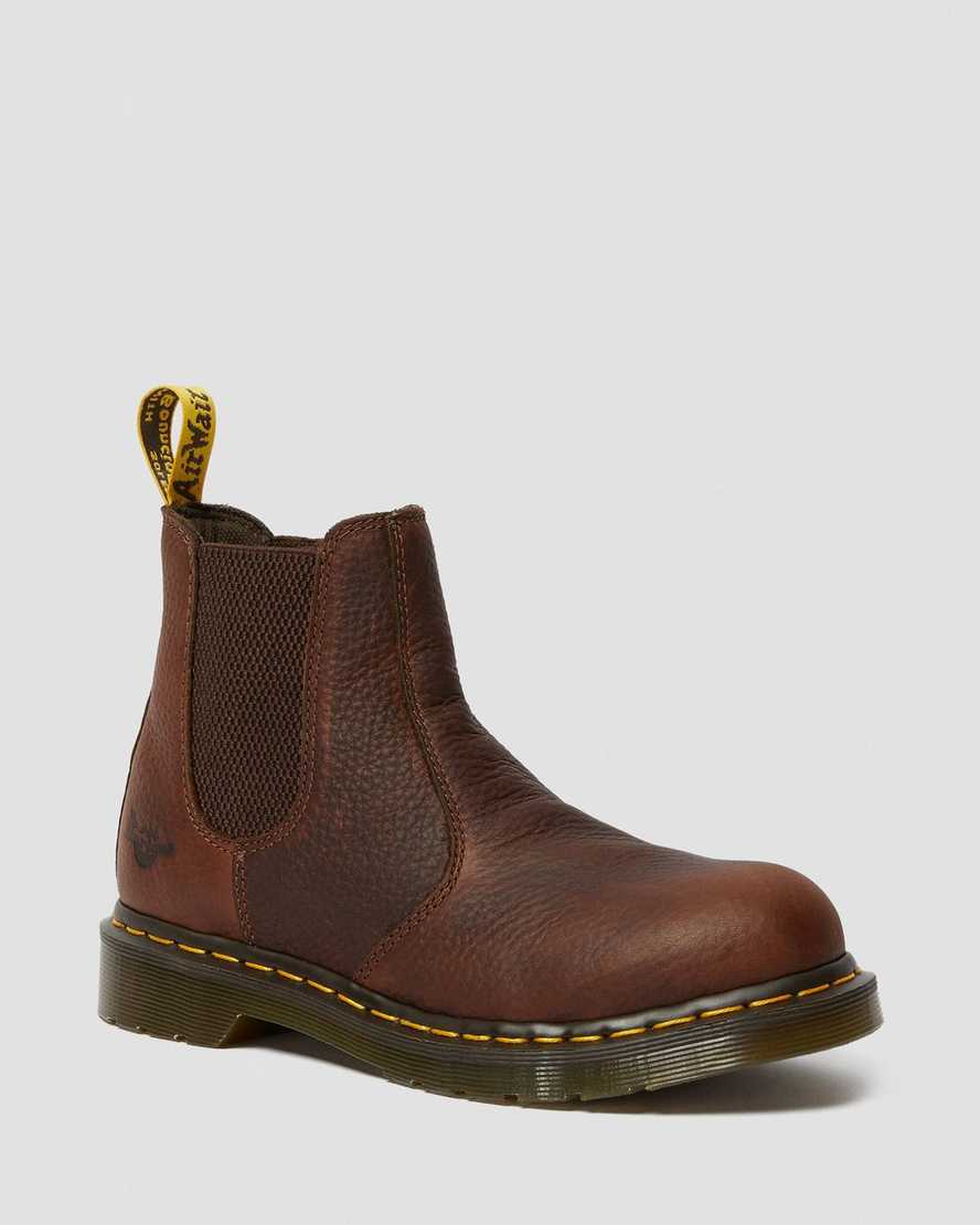 hnědé dámské pracovní boty dr. martens arbor s ocelovou špičkou