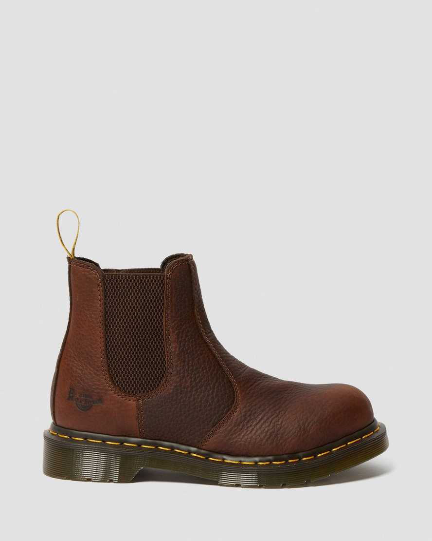 hnědé dámské pracovní boty dr. martens arbor s ocelovou špičkou