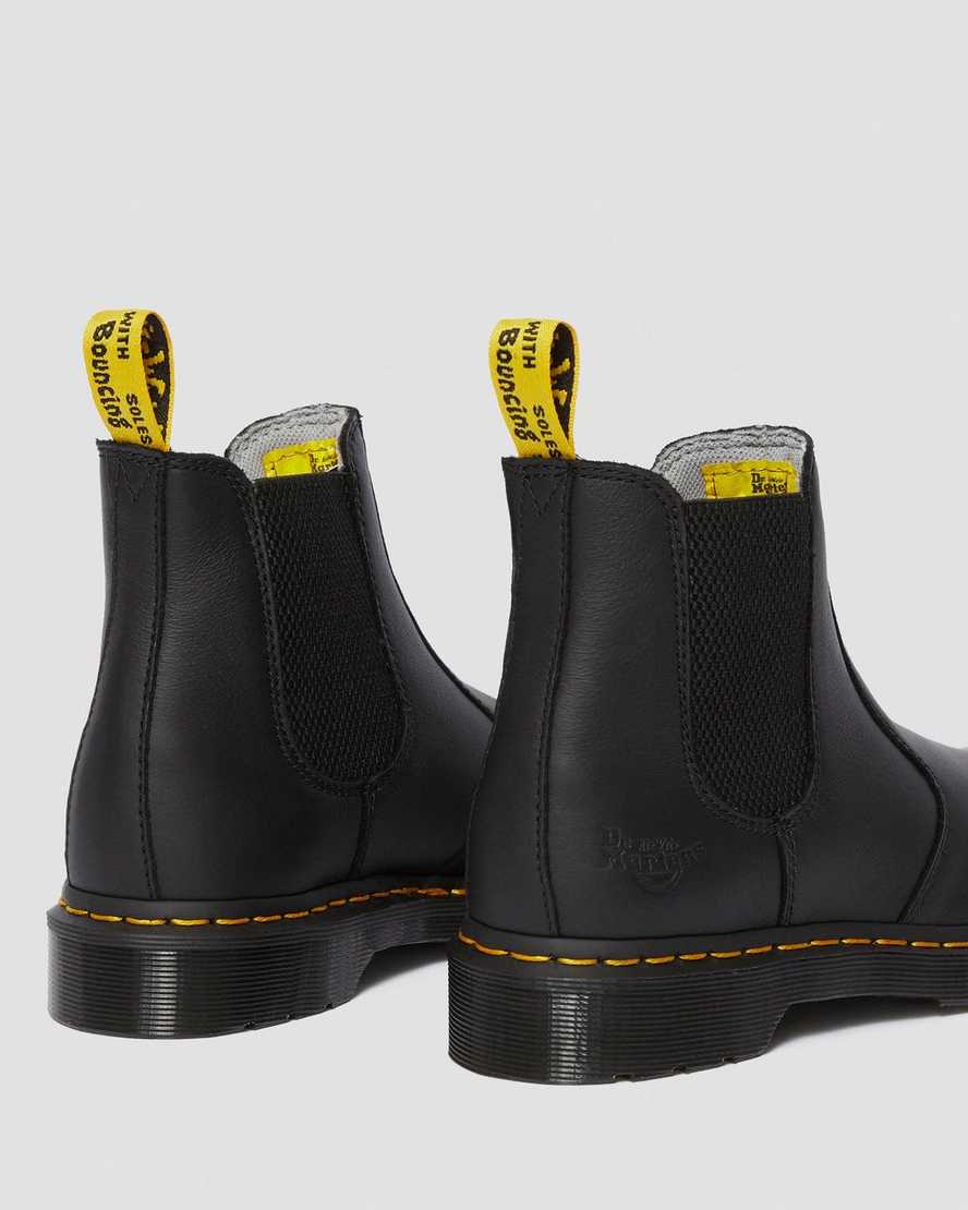 Černé dámské pracovní boty dr. martens arbor newark s ocelovou špičkou