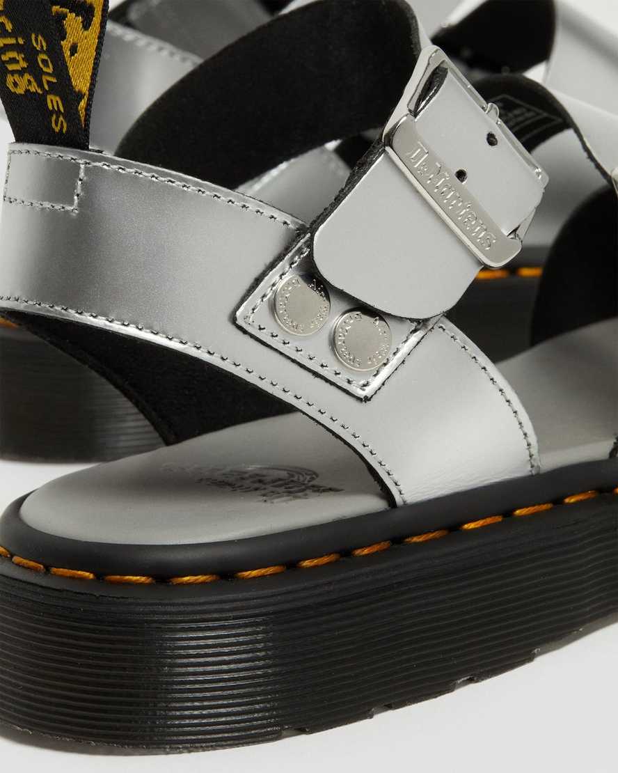 stříbrné metalické dámské gladiátorské sandály dr. martens gryphon
